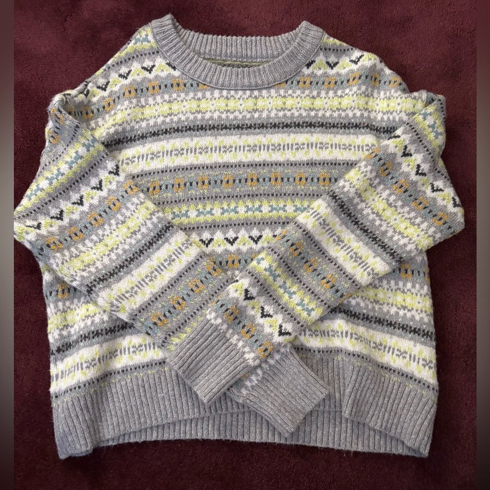 American Eagle Gray and Yellow Knit Sweater